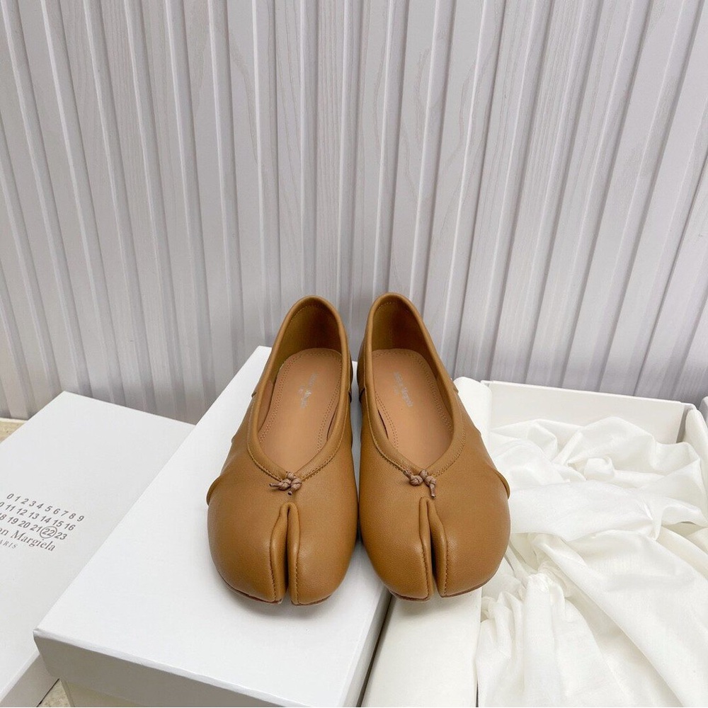 Maison Martin Margiela Caramel Brown Tabi Knot Ballet Flats